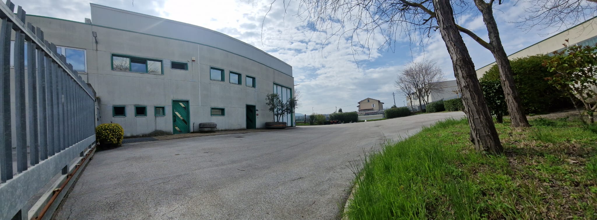 Vista esterna dell'azienda